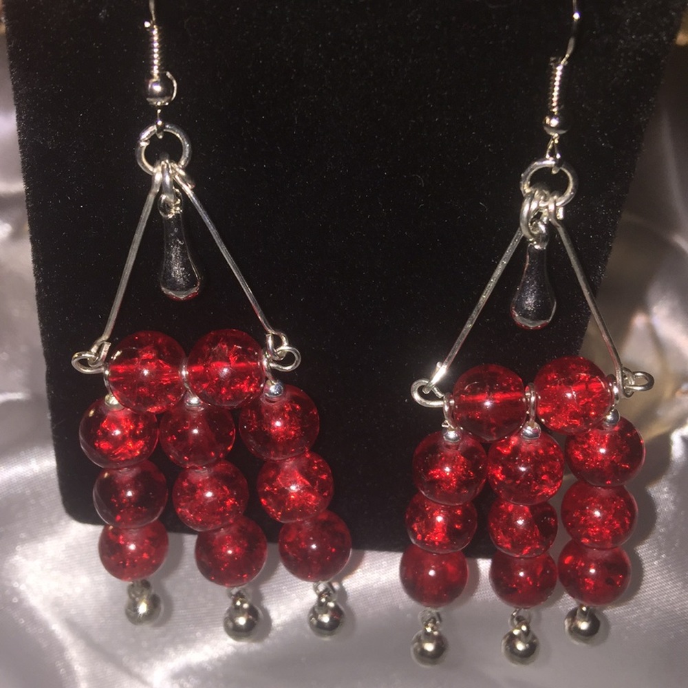 Red crackled earrings